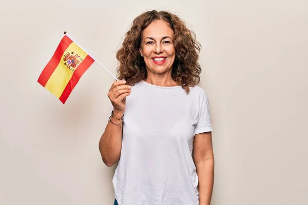 Mujer Patriótica Hermosa Mediana Edad Sosteniendo Bandera Española Sobre Fondo — Foto de Stock