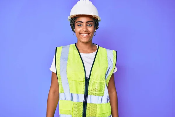 Young African American Woman Braids Wearing Safety Helmet Reflective Jacket — Stock Photo, Image