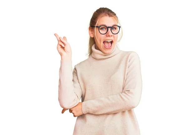 Young Beautiful Blonde Woman Wearing Turtleneck Sweater Glasses Smiling Happy — Stock Photo, Image