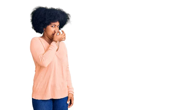 Young African American Girl Wearing Casual Clothes Smelling Something Stinky — Stock Photo, Image