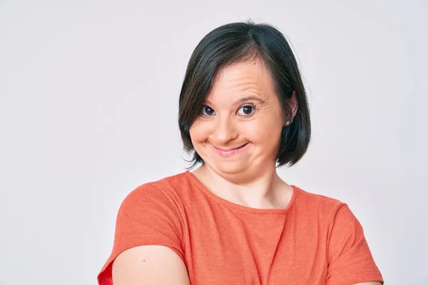 Mulher Morena Com Síndrome Vestindo Roupas Casuais Rosto Feliz Sorrindo — Fotografia de Stock