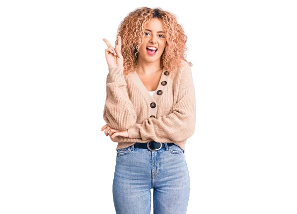 Young Blonde Woman Curly Hair Wearing Casual Winter Jumper Smiling — Stock Photo, Image