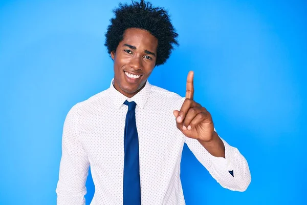 Snygg Afrikansk Amerikansk Man Med Afro Hår Bär Business Shirt — Stockfoto