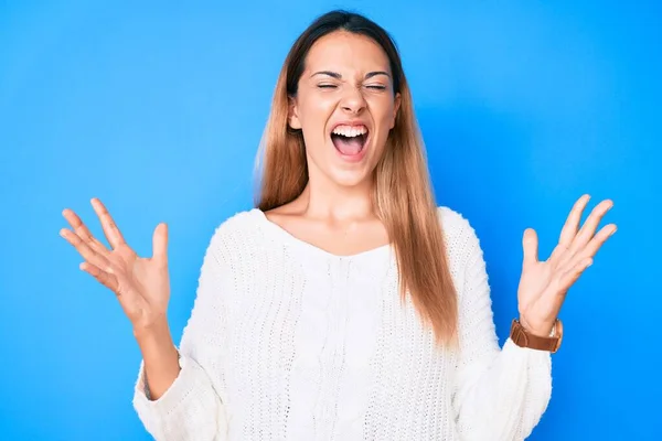 Young Brunette Woman Wearing Casual Sweater Crazy Mad Shouting Yelling — Stock Photo, Image