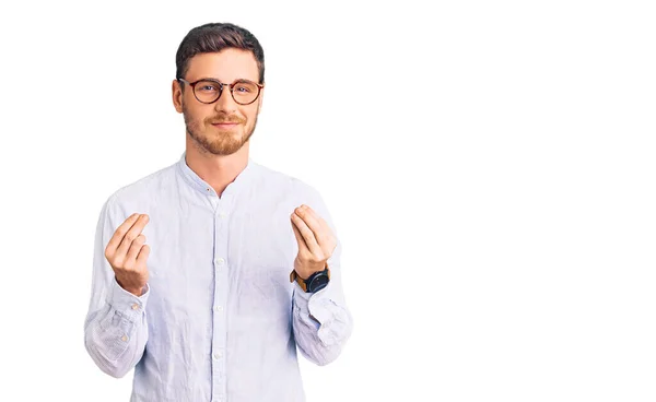 Joven Guapo Con Oso Vistiendo Elegante Camisa Negocios Gafas Haciendo —  Fotos de Stock