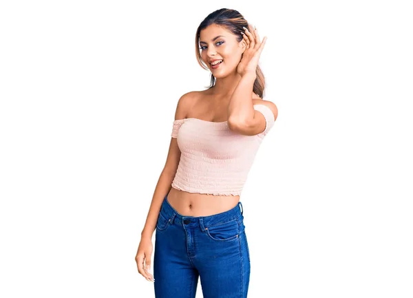 Mujer Hermosa Joven Con Ropa Casual Sonriendo Con Mano Sobre — Foto de Stock