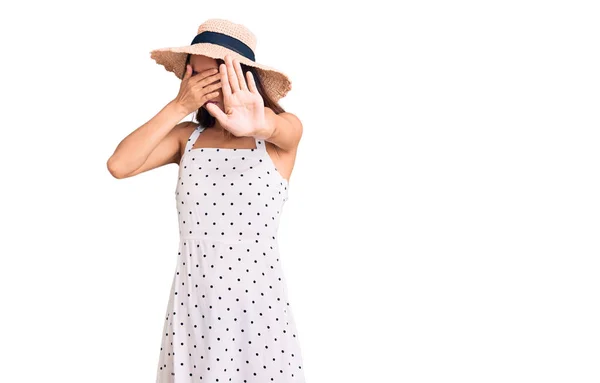 Young Beautiful Chinese Girl Wearing Summer Hat Covering Eyes Hands — Stock Photo, Image