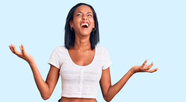 Young African American Woman Wearing Casual Clothes Crazy Mad Shouting — Stock Photo, Image