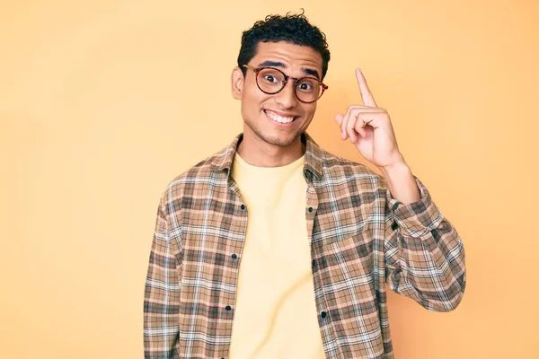 Young Handsome Hispanic Man Wearing Casual Clothes Glasses Pointing Finger — Stock Photo, Image