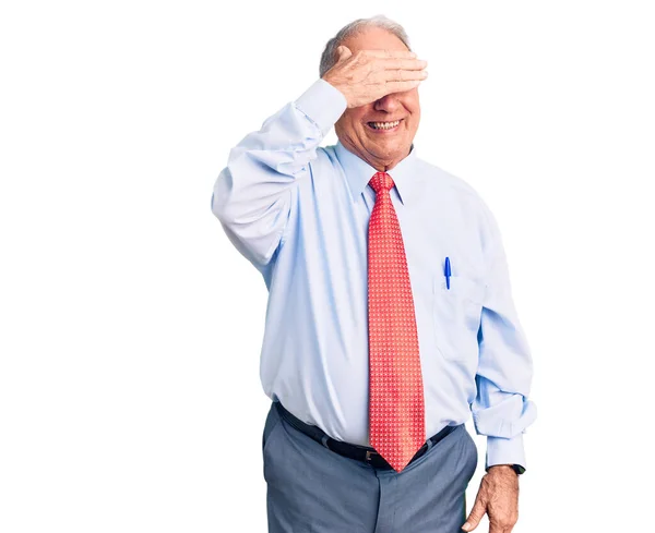 Senior Knappe Grijsharige Man Met Elegante Das Shirt Lachend Lachend — Stockfoto