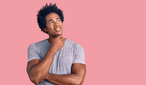 Handsome African American Man Afro Hair Wearing Casual Clothes Hand — Stock Photo, Image