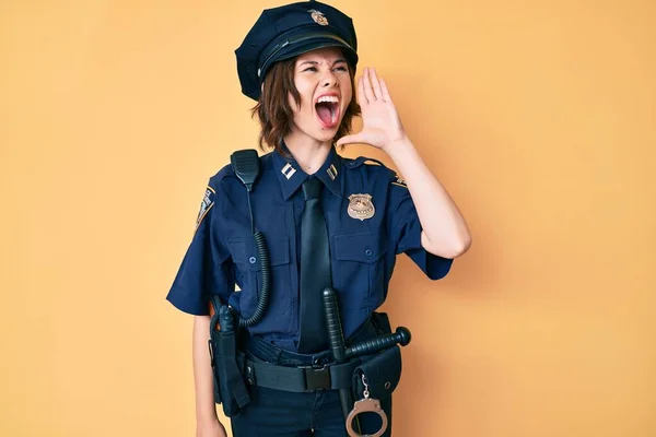Joven Hermosa Mujer Con Uniforme Policía Gritando Gritando Fuerte Lado —  Fotos de Stock
