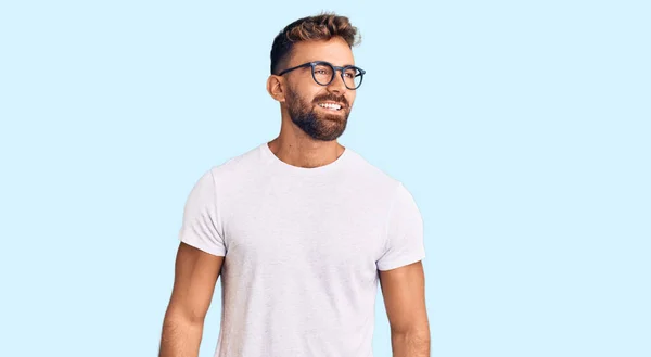 Young Hispanic Man Wearing Casual Clothes Glasses Looking Away Side — Stock Photo, Image