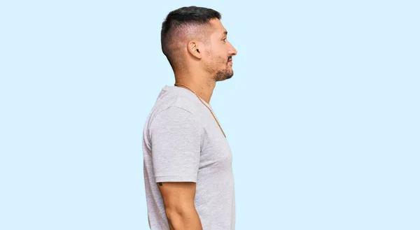 Handsome Man Tattoos Wearing 90S Style Looking Side Relax Profile — Stock Photo, Image