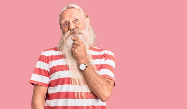 Vecchio Anziano Con Capelli Grigi Lunga Barba Che Indossa Una — Foto Stock