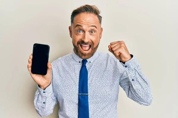 Bonito Homem Meia Idade Vestindo Roupas Negócios Irritado Louco Gritando — Fotografia de Stock