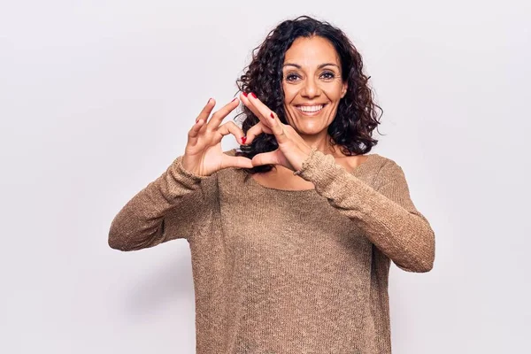 Schöne Frau Mittleren Alters Lässigem Pullover Die Verliebt Lächelt Und — Stockfoto