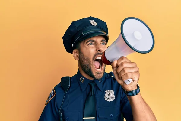 Policial Americano Gritando Através Megafone Gritando Protestando — Fotografia de Stock