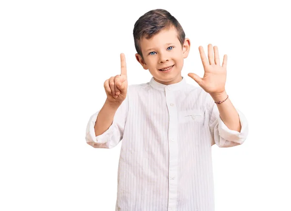 Lindo Niño Rubio Con Camisa Elegante Mostrando Apuntando Hacia Arriba —  Fotos de Stock