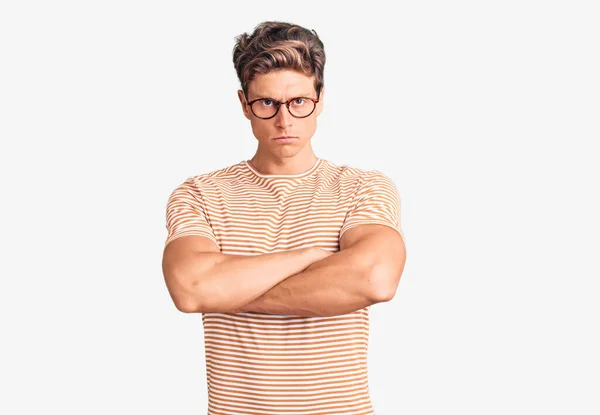 Joven Hombre Guapo Con Ropa Casual Gafas Escéptico Nervioso Desaprobando — Foto de Stock