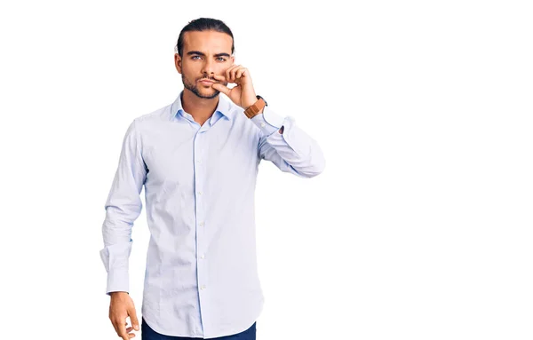 Jeune Homme Beau Portant Des Vêtements Travail Bouche Lèvres Fermées — Photo