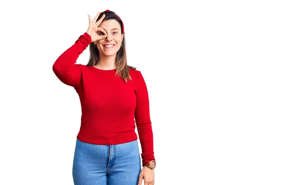 Jonge Mooie Vrouw Dragen Casual Kleding Doen Gebaar Met Hand — Stockfoto