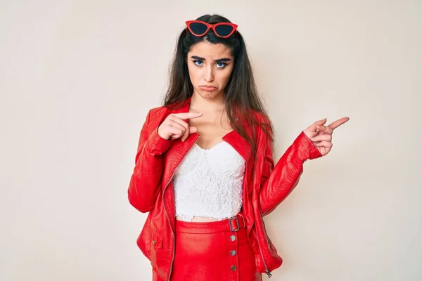 Brunette Teenager Girl Wearing Red Leather Jacket Depressed Worry Distress — Stock Photo, Image