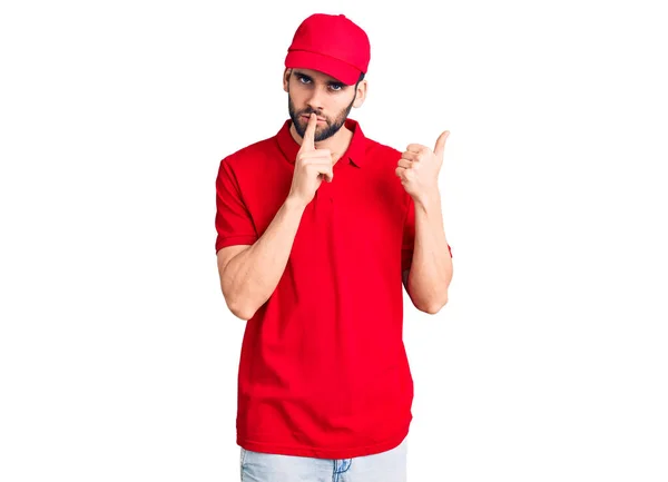 Jonge Knappe Man Met Baard Pakuniform Die Vraagt Stil Zijn — Stockfoto