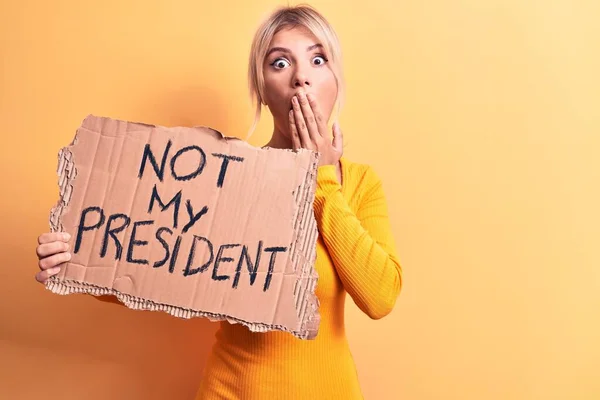 Young Blonde Woman Asking Democracy Holding Banner President Message Covering — Stock Photo, Image