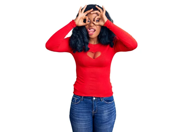 Een Mooie Afro Amerikaanse Vrouw Casual Kleding Met Een Goed — Stockfoto