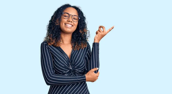 Young African American Woman Wearing Casual Clothes Glasses Big Smile — Stock Photo, Image