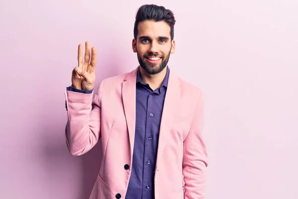 Joven Hombre Guapo Con Barba Con Elegante Chaqueta Mostrando Apuntando —  Fotos de Stock