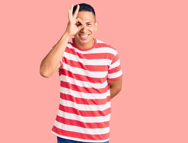 Young Handsome Latin Man Wearing Casual Clothes Doing Gesture Hand — Stock Photo, Image