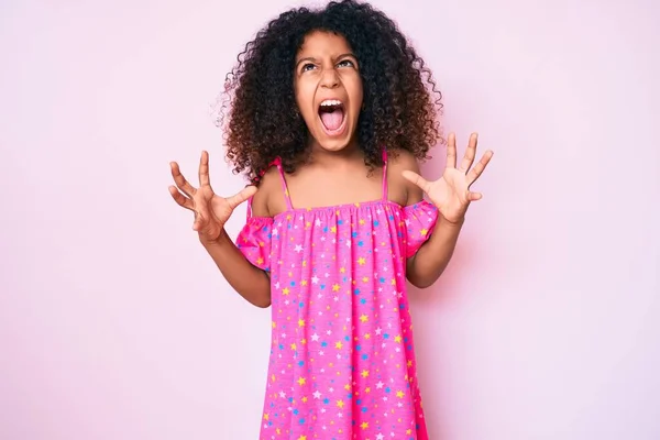 Afroamerikanisches Kind Mit Lockigem Haar Lässig Gekleidet Und Verrückt Schreiend — Stockfoto