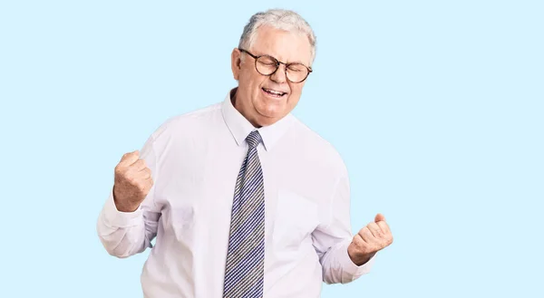 Homme Âgé Aux Cheveux Gris Portant Des Vêtements Travail Excité — Photo