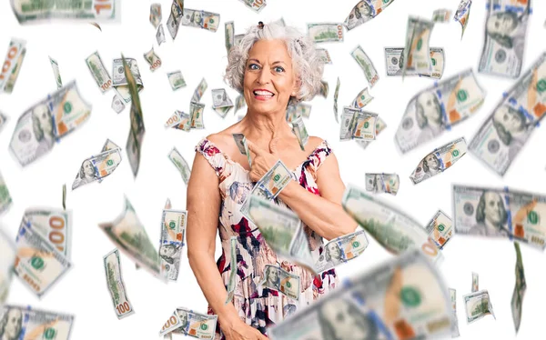 Senior Gråhårig Kvinna Casual Kläder Glad Med Ett Leende Ansiktet — Stockfoto