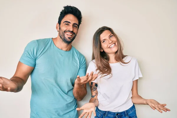 Schöne Junge Paar Von Freund Und Freundin Zusammen Fröhlich Lächelnd — Stockfoto