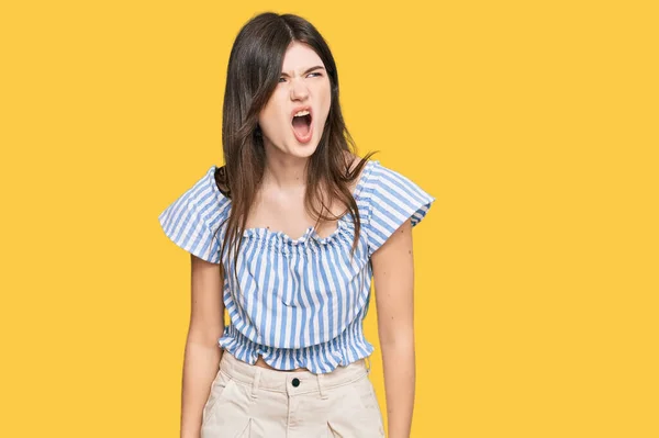 Young Beautiful Caucasian Girl Wearing Casual Clothes Angry Mad Screaming — Stock Photo, Image