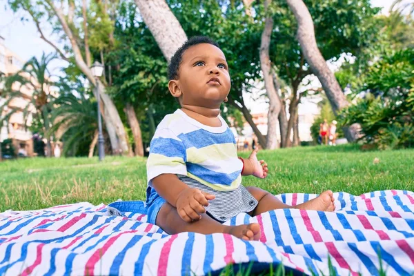 Adorable African American Chubby Toddler Sitting Grass Park — Stock Photo, Image