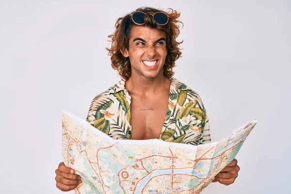 Young Hispanic Man Wearing Summer Style Holding Map Angry Mad — Stock Photo, Image