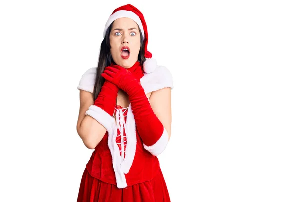 Jeune Belle Femme Caucasienne Portant Santa Claus Costume Criant Suffoquer — Photo