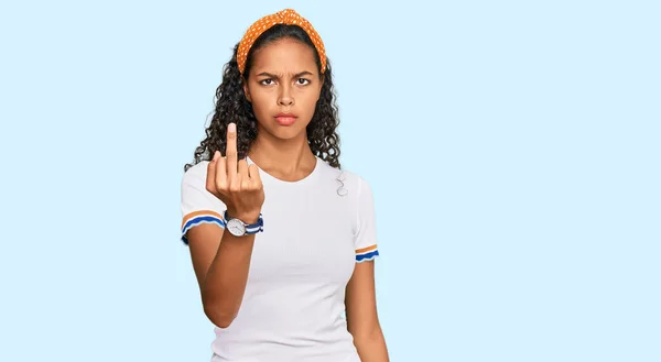Young African American Girl Wearing Casual Clothes Showing Middle Finger — Stockfoto