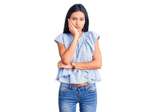 Young Beautiful Latin Girl Wearing Casual Clothes Thinking Looking Tired — Stock Photo, Image