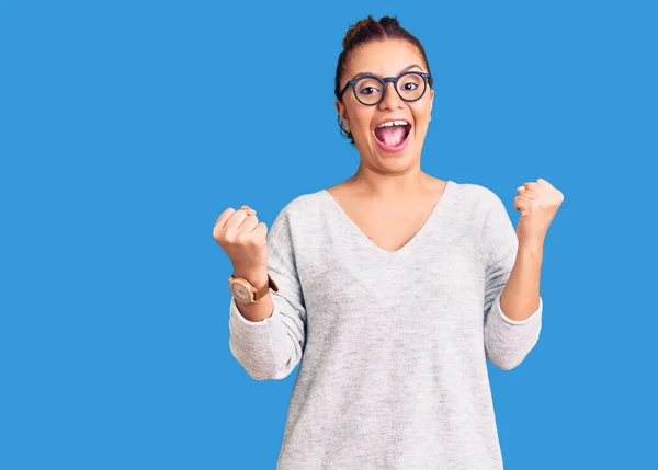 Young Latin Woman Wearing Casual Clothes Celebrating Surprised Amazed Success — Stock Photo, Image