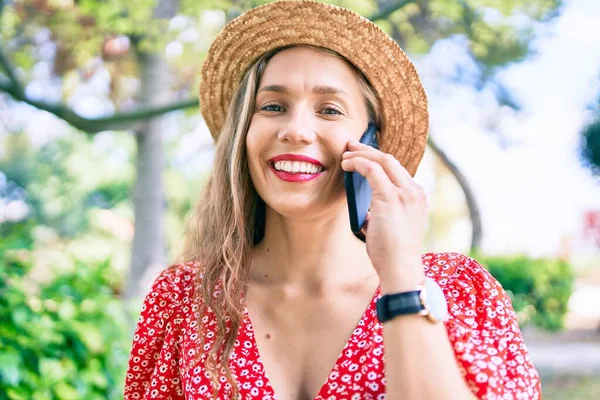 Young Blonde Woman Vacation Smiling Happy Talking Smartphone Park — Stock Photo, Image