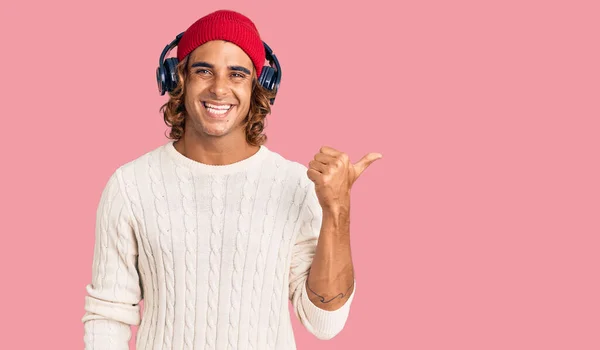 Young Hispanic Man Listening Music Using Headphones Smiling Happy Face — Stock Photo, Image