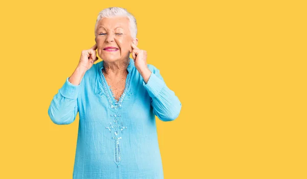 Senior Beautiful Woman Blue Eyes Grey Hair Wearing Summer Dress — Stock Photo, Image