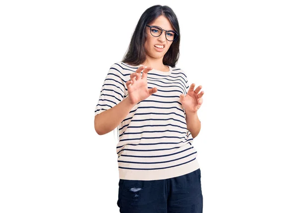 Chica Adolescente Morena Con Ropa Casual Gafas Expresión Disgustada Disgustada — Foto de Stock