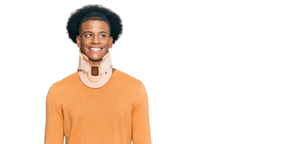 African American Man Afro Hair Wearing Cervical Neck Collar Looking — Stock Photo, Image