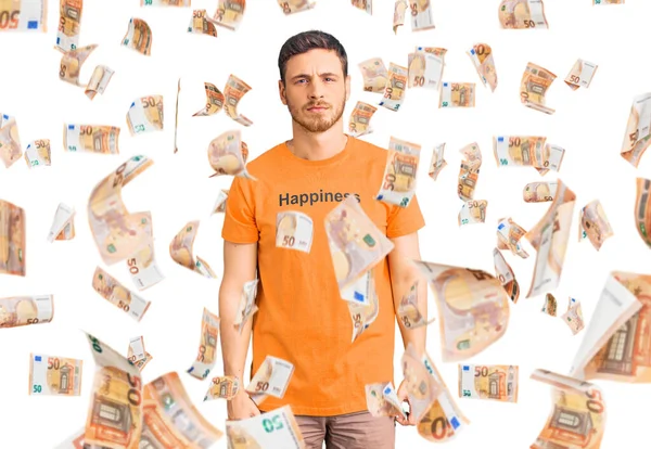 Schöner Junger Mann Mit Bär Der Ein Shirt Mit Glückwunschbotschaft — Stockfoto